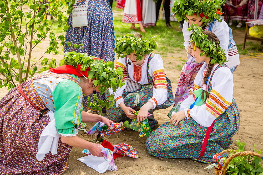 Этнографический фестиваль. Игровая программа на Троицу Березовая Карусель. Березовый фестиваль. Хоровод большая Карусель. ! Межрегиональный этнографический фестиваль в Шимске.