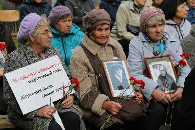 3 октября у Мемориала жертвам политических репрессий близ д.Селифонтово состоялся памятный митинг.