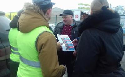 Сотрудники Госавтоинспекции Ярославского района совместно с юными инспекторами провели профилактическую акцию      