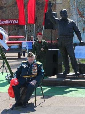 Празднование 74-й годовщины Победы в Великой Отечественной войне «Мирное небо в Левцово!»
